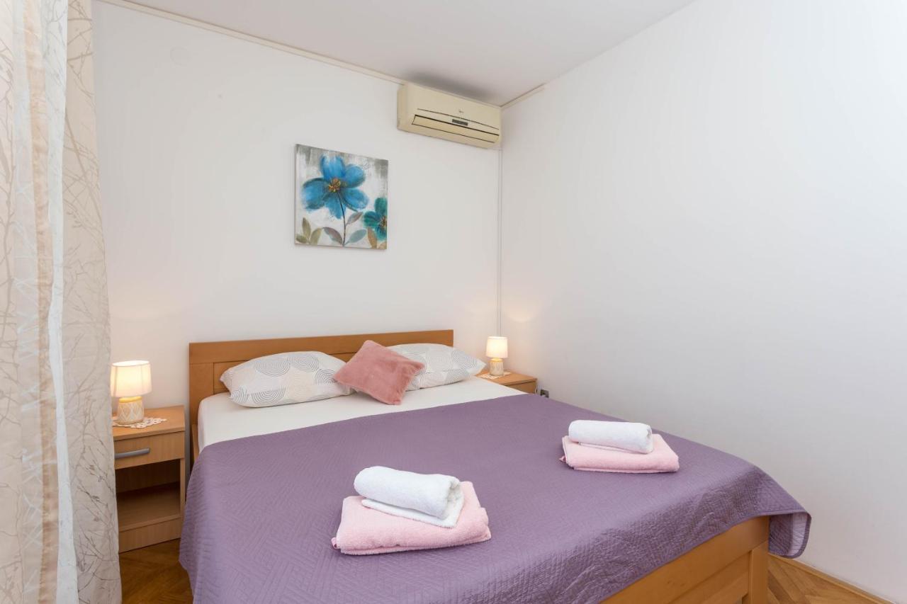 Apartment Tasina Хвар Экстерьер фото