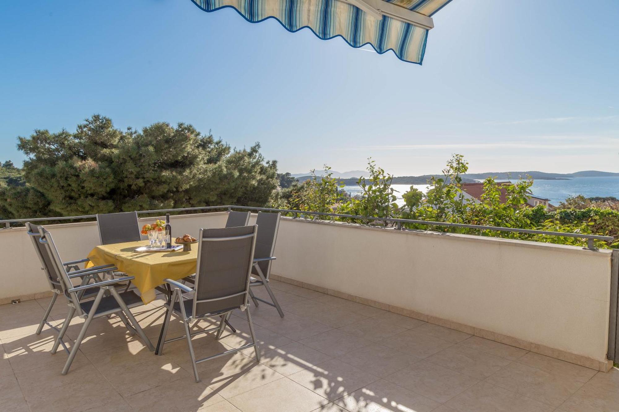 Apartment Tasina Хвар Экстерьер фото