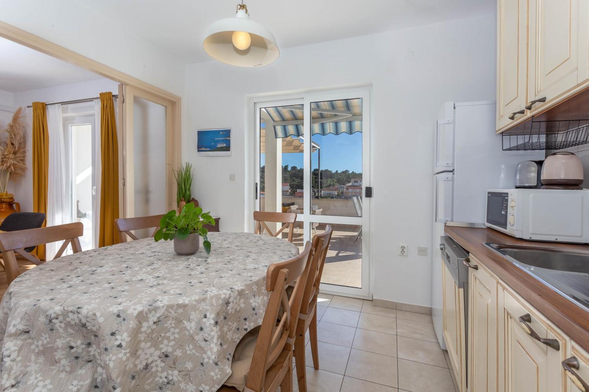 Apartment Tasina Хвар Экстерьер фото