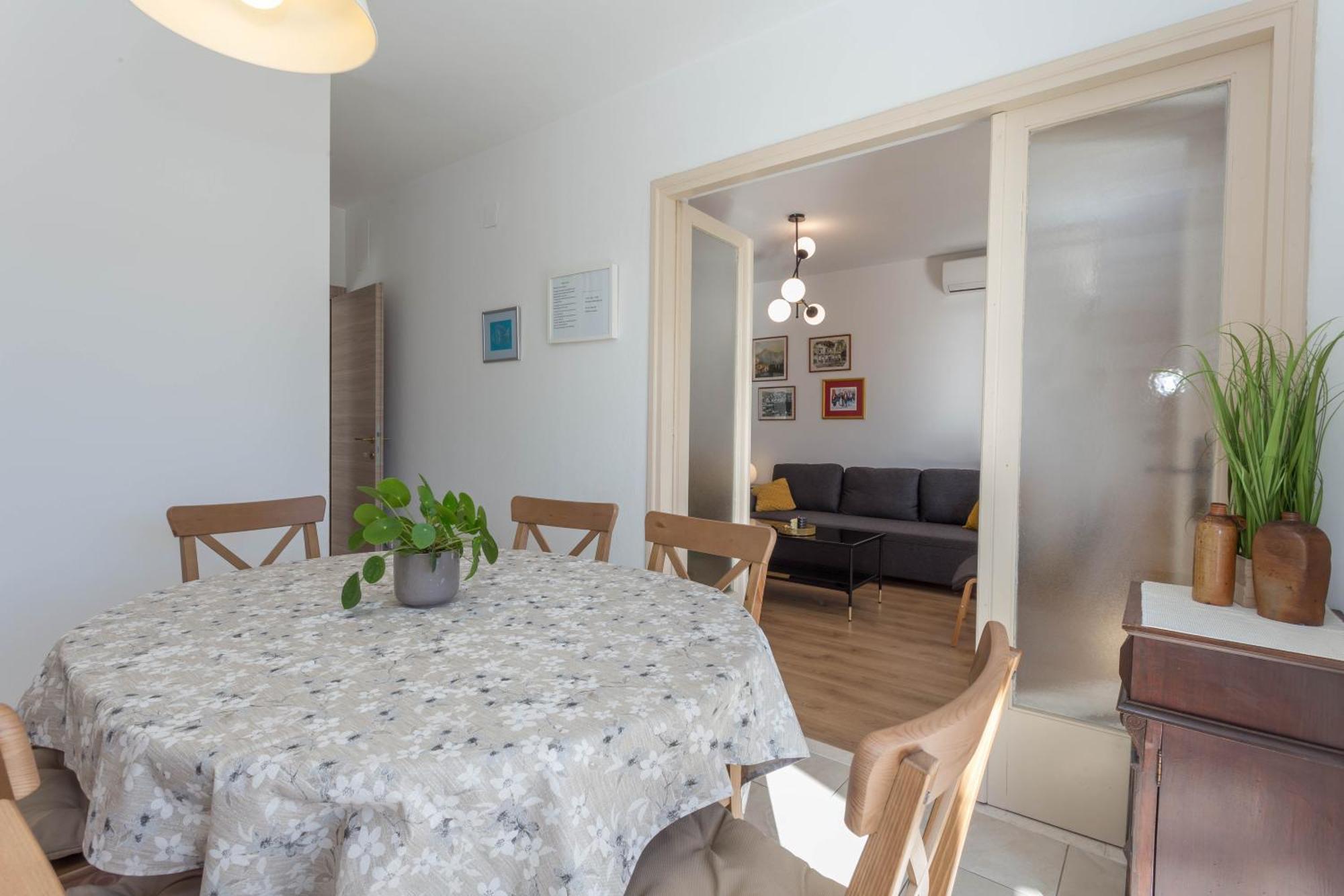 Apartment Tasina Хвар Экстерьер фото
