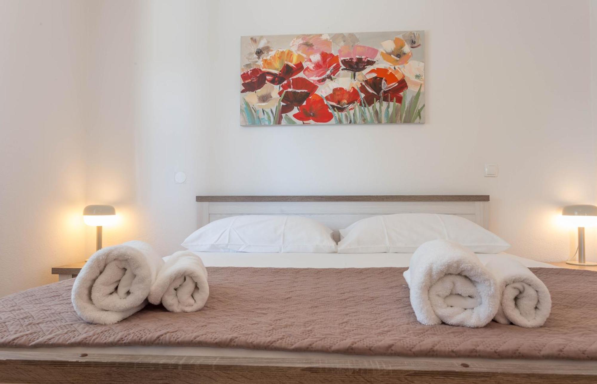 Apartment Tasina Хвар Экстерьер фото